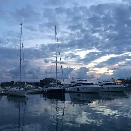 Mariko * Larnaca