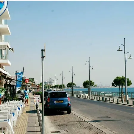 Mariko * Larnaca